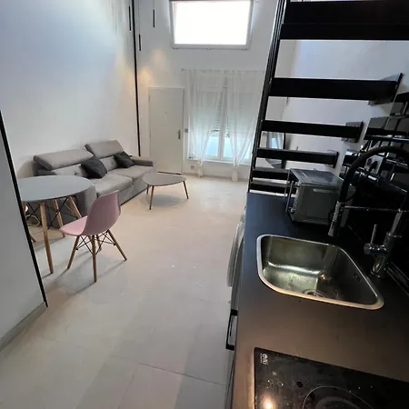 Apartamento Mini Duplex Moderno Bien Ubicado. Tarifa